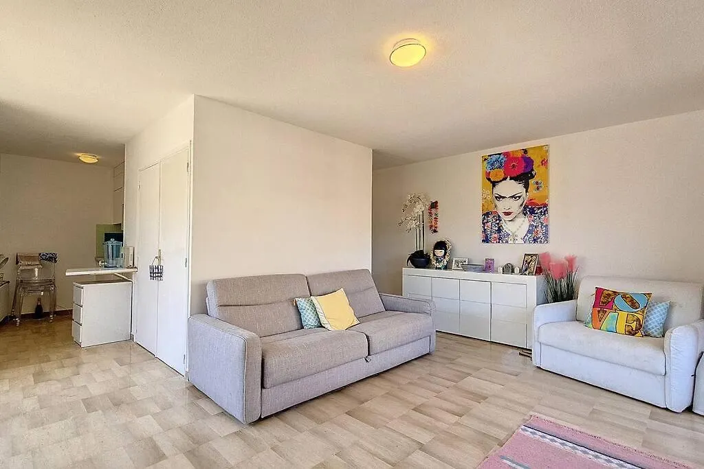 Spacieux Studio A 150M De La Plage 2 Terrasses Antibes Apartment